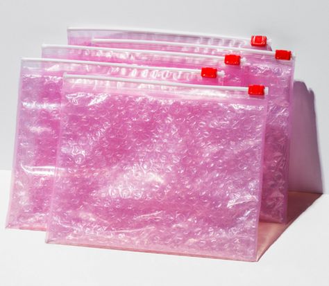 Can You Buy The Glossier Pink Pouch? The Brand's Packaging Is Reusable &… Glossier Pink Pouch, Glossier Packaging, Glossier Bag, Pink Pouch, Glossier Pink, Basic Skin Care Routine, Graphic Design Agency, Pink Bubbles, Sanya