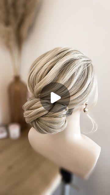 Side Bun For Medium Length Hair, Wedding Low Bun Hairstyles How To, Semiformal Hair Updo, Fun Updos For Medium Length Hair, Formal Hairstyles Tutorial Step By Step, Smooth Low Bun Wedding, Easy Long Hair Updo For Wedding, Elegant Twist Hairstyles, Hair Updos Medium Length