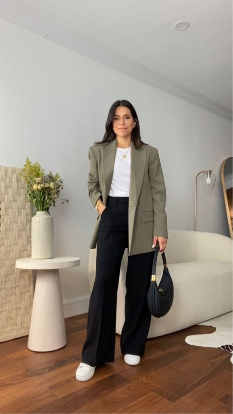 Fall Business Casual Outfits, Business Casual Fall, Elegantes Outfit Frau, Look Office, Blazer Outfits For Women, Look Jean, Office Casual Outfit, Chique Outfits, Office Outfits Women