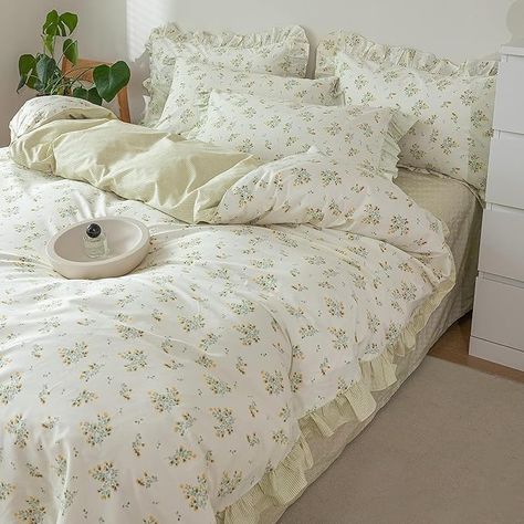 Bedroom Ideas For Small Rooms Cozy, Flower Duvet Cover, Ruffle Duvet Cover, Twin Bed Sheets, Ruffle Pattern, Floral Bedding Sets, Girls Bedding Sets, Striped Bedding, Ruffle Bedding