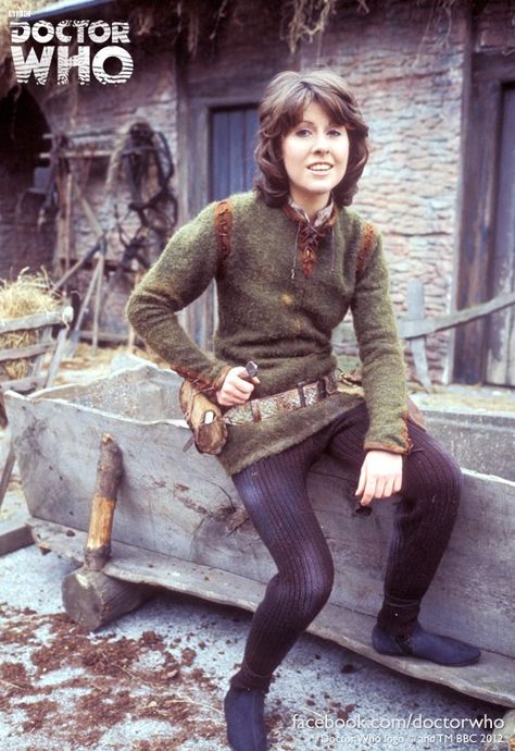 Sarah Jane Smith first appeared in 'The Time Warrior' alongside the Third Doctor in 1973 Smiths Outfits, Elisabeth Sladen, Third Doctor, Sarah Jane Smith, Jon Pertwee, Doctor Who Companions, 1 February, Classic Doctor Who, Jane Smith