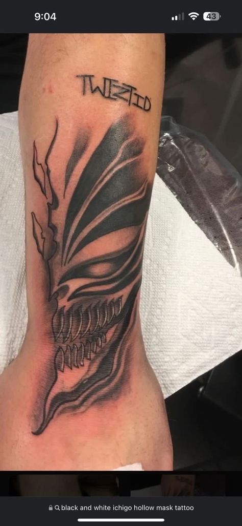 Ichigo Mask Tattoo, Ichigo Hollow Mask Tattoo, Hollow Mask Tattoo, Ichigo Tattoo, Hollow Bleach, Holy Tattoos, Ichigo Hollow Mask, Mask Tattoo, Anime Tattoos