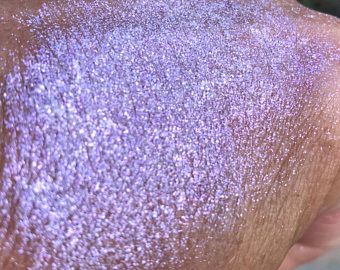 Interference Violet/Purple Shimmer Flakes Pigment Cosmetic Grade 10-100 for Nail Polish, Mineral Makeup, Cosmetics, Soap Making 7243 Soap Supplies, Grade 10, Resin Acrylic, Mineral Makeup, Indie Nail Polish, Violet Purple, Color Effect, Soap Making, Rocks And Crystals