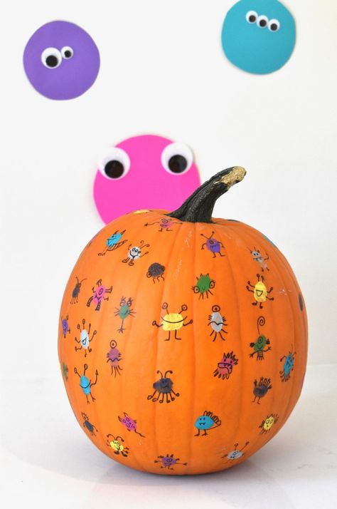 Painting Ideas For Halloween, No Carve Pumpkin Decorating, Pumpkin Painting Ideas, Creative Pumpkins, Ideas For Halloween, Pumpkin Ideas, Pumpkin Painting, Halloween Table, Creative Halloween Costumes