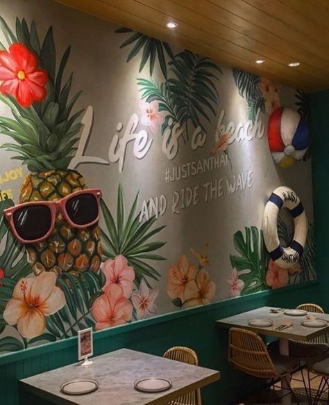 Juice Bar Interior, Mural Cafe, Beach Mural, Selfie Wall, Wall Art Diy Paint, Coffee Shops Interior, Wall Murals Painted, Bar Interior, Cafe Interior Design