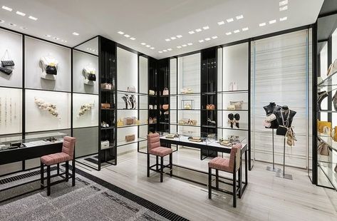 French Luxury Brands, Chanel Boutique, Chanel Store, Interior Display, Parisian Apartment, Shop Front Design, Boutique Interior, Chanel Jewelry, Store Interior