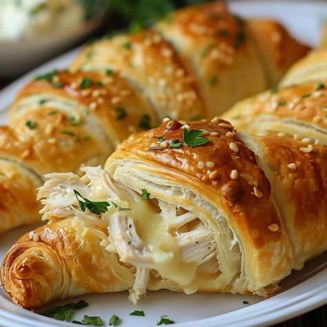 Cheesy Chicken Stuffed Crescent Rolls, Pillsbury Crescent Chicken Roll Ups, Chicken Stuffed Rolls, Chicken Stuff Crescent Rolls, Crescent Roll Stuffed With Chicken, Chicken Stuffed Crescent Rolls Easy Recipes, Leftover Rotisserie Chicken Recipes Crescent Rolls, Chicken In Crescent Rolls, Chicken Filled Crescent Rolls