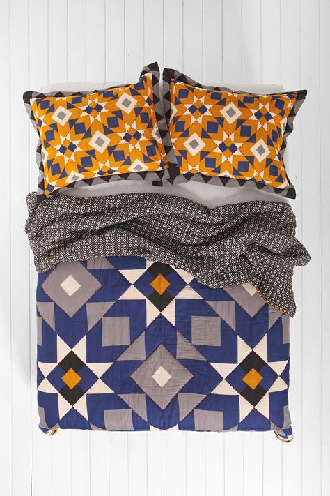 4040 Locust Star Quilt - Urban Outfitters Star Bedding, Colorful Quilts, Block Patterns, Star Quilts, Star Quilt, Quilt Block, Beautiful Quilts, Quilt Inspiration, Modern Quilts