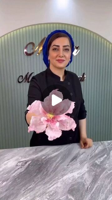 Wafer Paper Tutorial, Flower Cake Decorations, Mocha Cake, Cake Branding, Wafer Paper Flowers, Wafer Paper Cake, Buttercream Cake Decorating, Cake Decorating With Fondant, Fondant Flowers