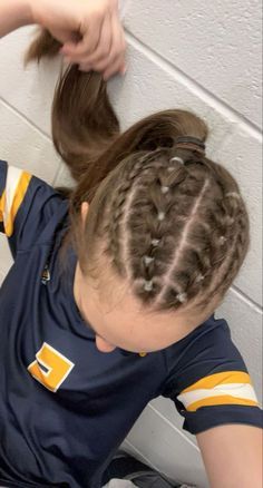 Gameday Hair, Race Day Hair, Football Hairstyles, Cute Volleyball Hairstyles, Cute Sporty Hairstyles, Soccer Hairstyles, Soccer Hair, Volleyball Hairstyles For Long Hair, Sports Hair