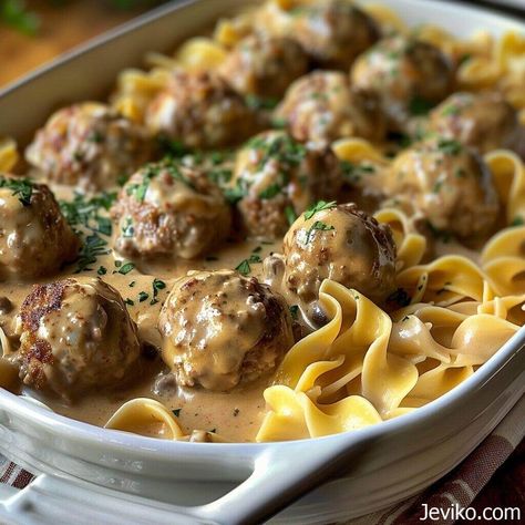 Swedish Meatballs with Egg Noodles - A Beloved Comfort Food - Life with Susan Swedish Meatballs With Egg Noodles, Meatballs With Egg Noodles, Hamburger And Potatoes, Meatball Dishes, Egg Noodle Recipes, Meatballs And Gravy, Swedish Meatballs, Beef Dinner, Egg Noodles