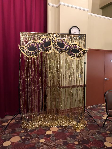 Masquerade Wedding Theme, Masquerade Backdrop, Masquerade Ball Decorations, Masquerade Party Themes, Mascarade Ball, Sweet 16 Masquerade Party, Mascarade Party, Masquerade Decorations, Homecoming Themes