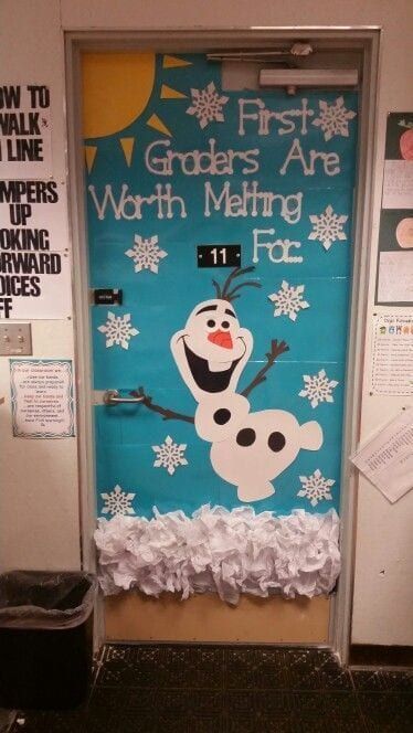 Classroom Doors for Winter and the Holidays Snowman Door Decoration, Holiday Classroom Doors, Winter Door Decorations Classroom, Winter Classroom Door, Door Decorations Classroom Christmas, Christmas Door Decorating Contest, Bullentin Boards, Winter Bulletin, Christmas Classroom Door