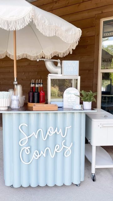 Cute Food Cart, Snack Cart Party, Snow Cone Bar, Snowcone Stand Ideas, Snow Cone Cart, Snow Cone Business, Wedding Cart, Foodtrucks Ideas, Party Rental Ideas