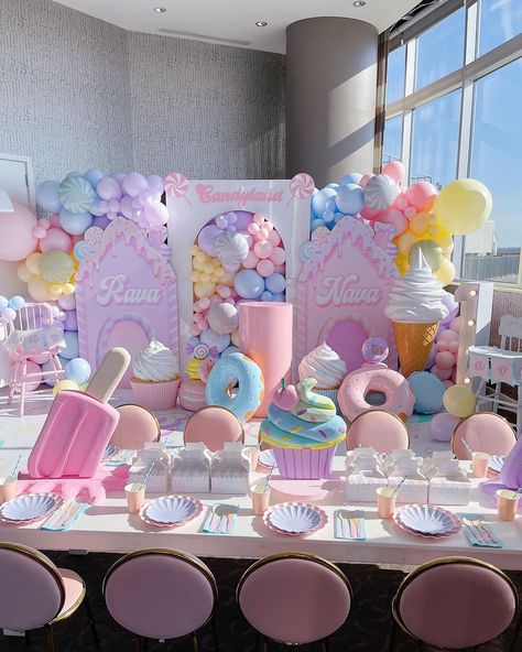 Candyland dreams for our gorgeous little twins! RAVA & NAVA!! 🤩💕😍🍰🍭🍦🧁🎂 Design and decor - @everythingluxedecor Rentals -… | Instagram Candy Theme Birthday Party, Candy Themed Party, Candy Land Birthday Party, Twin Birthday Parties, Christmas Tree Candy, Candyland Christmas, Luxe Decor, Candy Birthday Party, Ice Cream Birthday Party