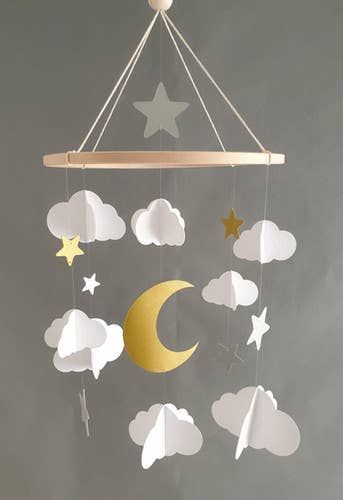 Room Decor Clouds, Shower Room Decor, Cloud Nursery Decor, Jungle Thema, Diy Clouds, Clouds Nursery, Wooden Circle, Mobile Nursery, Handmade Baby Gifts