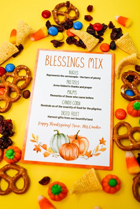 Thanksgiving Blessing, Thanksgiving Snacks, Thanksgiving Gift Tags, Christian Halloween, Thanksgiving Favors, Thanksgiving Blessings, Harvest Blessings, Fall Snacks, Thanksgiving Cookies