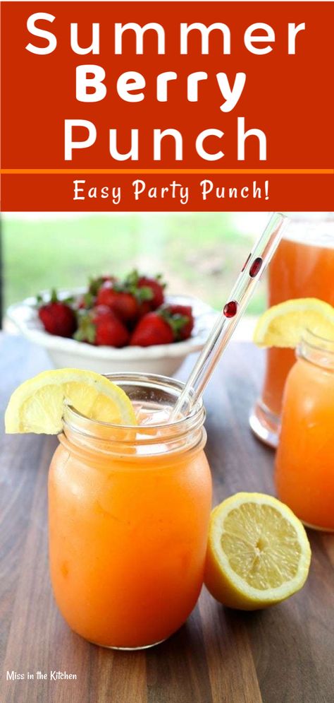 Strawberry Summer Drinks, Summertime Punch, Summer Punch Recipes, Summer Drinks Nonalcoholic, Top Dinner Recipes, Summer Punch, Party Punch Recipes, Tropical Drinks, Refreshing Beverages