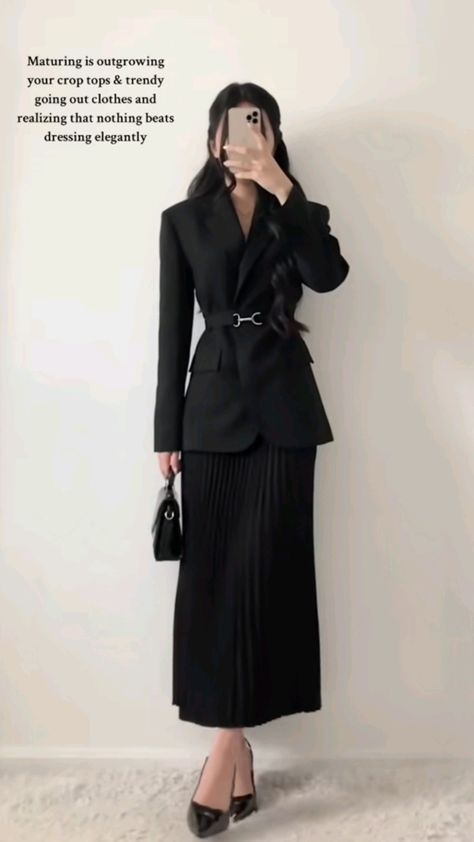 Formal Aesthetic Outfits For Women, Office Elegant Outfit, Masquerade Outfit Ideas Casual, Korean Style Outfits Classy, Korean Office Look, Korean Classy Outfits, Modern Royal Outfits, School Outfit Winter, Verano Aesthetic