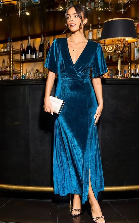 Blue Velvet Dress Outfit, Turquoise Dress Outfit, Royal Blue Velvet Dress, Winter Ball Dresses, Silver Stilettos, Velvet Dresses Outfit, Velvet Formal Dress, Teal Outfits, Wedding Guest Outfit Winter