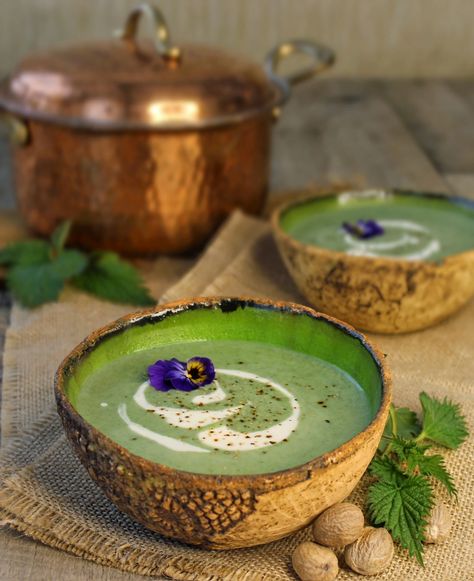 Nettle and Nutmeg Soup - Sibel's Recipe - Vegan Food & Lifestyle Blog Vegan Fantasy Food, Elvish Food, Foraged Meals, Dulse Recipes, Nutmeg Recipes, Earthy Food, Elven Food, Aesthetic Eating, Forest Food