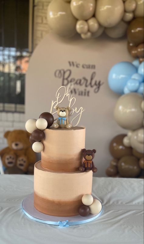 We Can Bearly Wait Gender Reveal Cake, Bear Cake Baby Shower Boy, Teddy Bear Baby Shower Theme Boy Cake, We Can Bearly Wait Cake Ideas, We Can Bearly Wait Dessert Table, Teddy Bear Baby Shower Theme Cake, Bear Theme Baby Shower Cake, Baby Shower Cake Teddy Bear, Bear Themed Baby Shower Cake