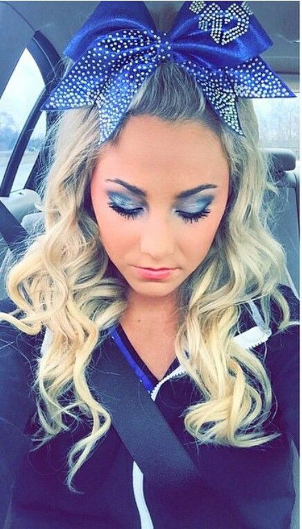 Hey I'm peyton mabry and I'm 16 years old!! I've been cheering my whole life!! Introduce? Hair Ideas For Homecoming, Peyton Mabry, Competition Makeup, Cheer Makeup, Competition Hair, Cheer Athletics, Cheer Poses, Cheerleading Hairstyles, Cheer Hair