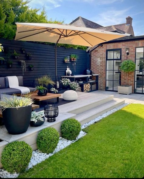 Decking Ideas Garden, Suburban Backyard, Back Garden Design, Backyard Renovations, Small Backyard Gardens, Patio Garden Design, Have Inspiration, Outdoor Gardens Design, Outdoor Decor Backyard