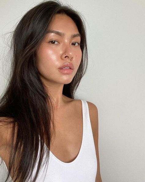 Mimi Nguyen on Instagram: “Got that @summerfridays glow ✨ #youronlysolution” Benefits Of Retinol, Natural Retinol, Nighttime Skincare Routine, Natural Cleanse, Retinol Alternative, Hydrating Eye Cream, Pomegranate Oil, Night Time Skin Care Routine, Nighttime Skincare