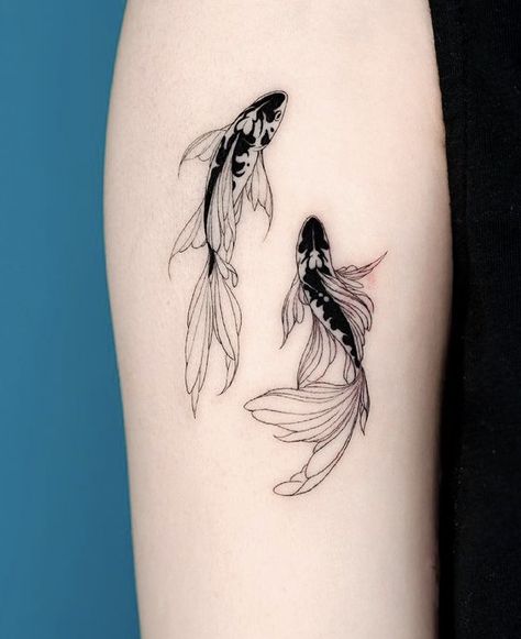 Koi Fish Neck Tattoo, Three Koi Fish Tattoo, Single Koi Fish Tattoo, Two Fishes Tattoo, Koi Fish Tattoo Ideas, Koi Fish Drawing Tattoo, Goldfish Tattoo, Carp Tattoo, Abstract Tattoo Ideas