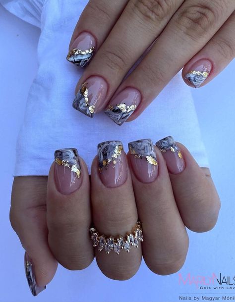 30 Marble Nails That Are Classy & Timeless Gel Extensions Design, Cute Marble Nails, Nails Gel Extensions, Nails In White, Martini Nails, Black Marble Nails, Stunning Nail Designs, Extension Designs, Gel Extensions