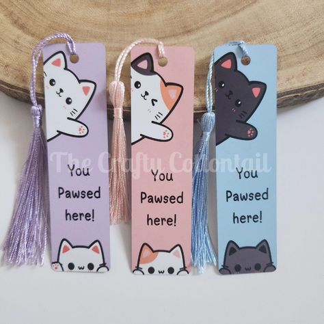 Cute kitty kawaii style bookmarks now available! Which is your favourite? 🐱🐾 #kitty #kawaiiaesthetic #bookish #booktok #cats #catlovers #reading #bookmarks #bookaccessories #calico #whitecat #blackcat Cute Cat Bookmarks Diy, Book Maker Ideas, Cat Bookmarks Diy, Diy Painted Bookmarks, Book Marks Design, Bookmark Ideas Quotes, Book Mark Easy, Bookmarks Diy Easy, Book Mark Aesthetic