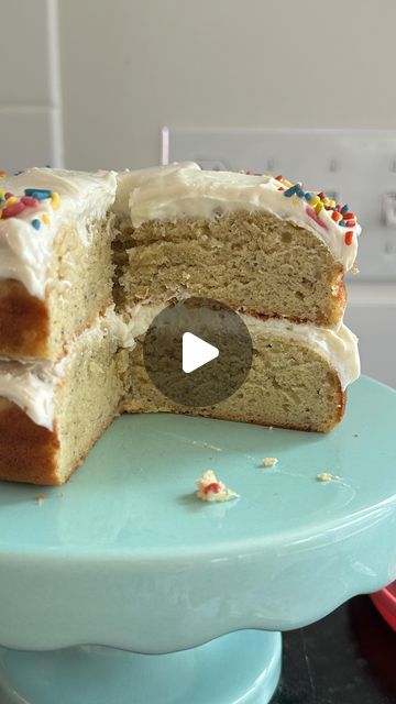 Amy Palanjian on Instagram: "Meet my new fav toddler birthday cake! One bowl, no added sugar, SUPER tender, so easy to make...and with the yummiest yogurt frosting (I did mango here!). You can even make the whole thing ahead so you don't have to stress on the big day!
⠀⠀⠀⠀⠀⠀⠀⠀⠀
Comment RECIPE to have this one sent to your dms. And share with friends who have summer babies!
⠀⠀⠀⠀⠀⠀⠀⠀⠀
https://www.yummytoddlerfood.com/favorite-one-year-old-birthday-cake/
⠀⠀⠀⠀⠀⠀⠀⠀⠀
#toddlerlife #toddlerbirthday #easybaking #kidsbirthdaycake" Toddler Birthday Cake, Yogurt Frosting, Toddler Birthday Cakes, Toddler Birthday, Baby Cake, Easy Baking, Summer Baby, Cooking And Baking, Frosting