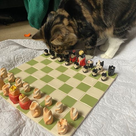 Handmade chess set Clay Chess Board Diy, Cat Chess Set, Cat Chess Board, Cat Chess Pieces, Chess Set Ceramic, Handmade Ceramic Chess Set, Homemade Chess Board, Handmade Chess Board, Cute Chess Set