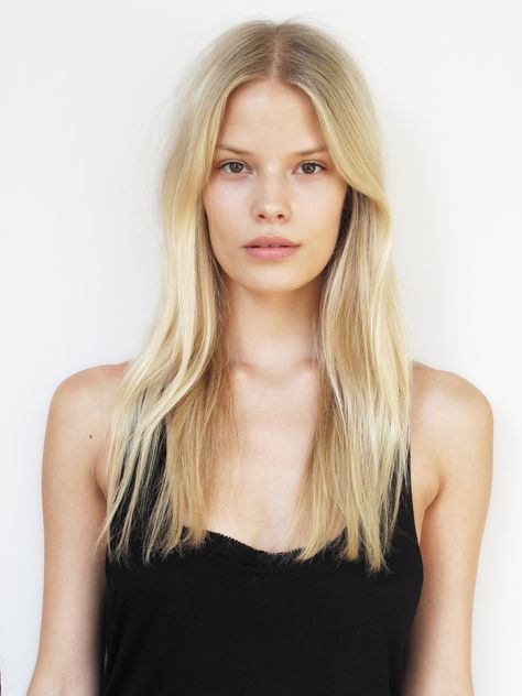 Alena Blohm Supermodel Hair, Hair Color For Brown Eyes, Model Faces, Alena Blohm, Model Polaroids, Gap Teeth, Hair Quotes, Model Face, Blonde Women