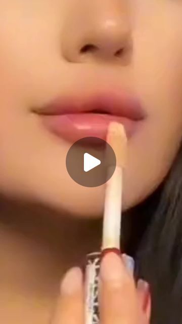 Makeup tutorial for beginners on Instagram: "2 Min hack for fuller lips 👄💄
#makeuphack #lipstick #makeup #makeuptutorial #tipsandtricksmakeup 
Follow us Facebook page 👇😍👍♥️
Makeup tutorial for beginners" Fuller Lips Makeup Tutorials, Fuller Lips Makeup, Kylie Jenner Lip Kit, Flower Lipstick, Kylie Jenner Lips, Fuller Lips, Lipstick Tutorial, Lip Makeup Tutorial, Makeup Tutorial For Beginners