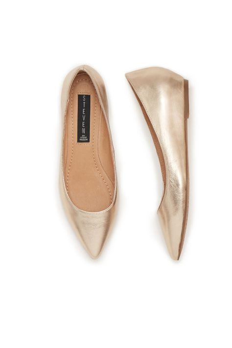 Stitch Fix Spring Shoes: Metallic Flats Gold Flats Outfit, Shoe Essentials, Stitch Fit, Metallic Flats, Black Ballet, Flats Outfit, Stitch Fix Outfits, Metallic Shoes, Stitch Fix Stylist