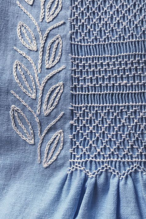 Machine Smocking Designs, Historical Smocking, Smocked Dress Pattern, Hand Smocking Tutorial, Smock Dress Pattern, Smocking Fashion, Smocking Baby, English Smocking, Smocking Designs