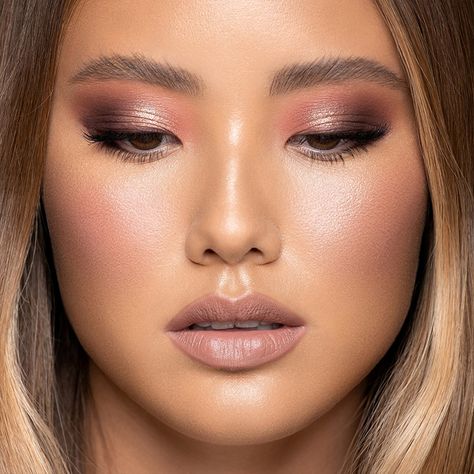 Pink Eyeshadow Look, Neutral Eyeshadow Palette, Natural Eyeshadow, Rose Lipstick, Mahogany Brown, Eyeshadow Base, Neutral Eyeshadow, Most Beautiful Eyes, Beautiful Eye Makeup