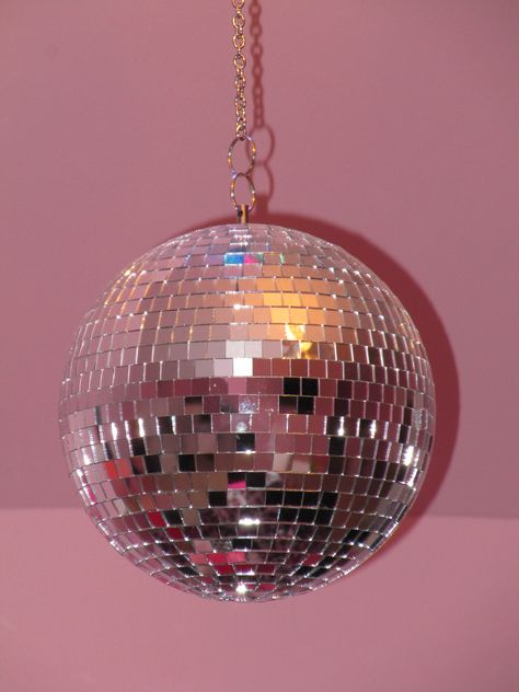 Disco Ball Disco Ball Reference Photo, Disco Ball Reference, Disco Ball Colorful, Disco Ball Pfp, Disco Ball Picture, Disco Ball Mosaic, Painted Disco Ball, Aesthetic Disco Ball, Disco Ball Wallpaper