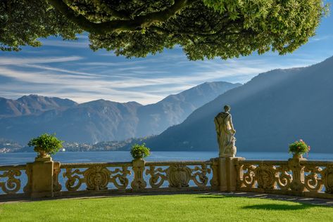 https://flic.kr/p/NhqSsA | Lake Como - Lenno - Villa del Balbianello | REGIONE LOMBARDIA Lac Como, Villa Del Balbianello, Lake Como Villas, Comer See, Lake Como Italy, Italy Tours, Italy Aesthetic, Como Italy, Voyage Europe