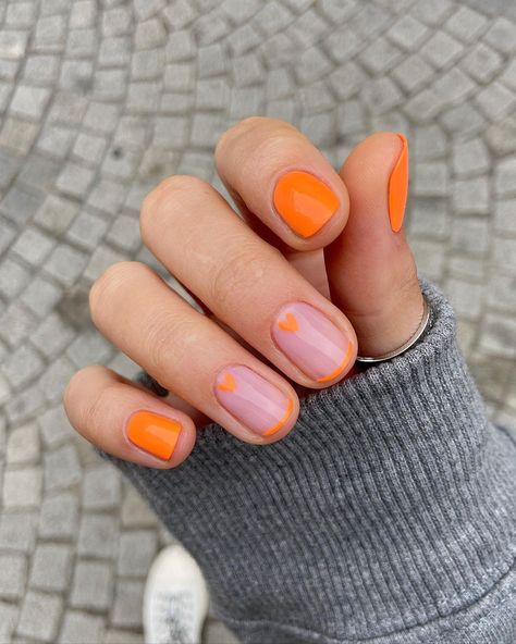 By Shelley (@_by_shelley) posted on Instagram: “If your like me and love changing your nails, @peaccibrand is great. Regular polish you can use at home to create your perfect mani. All…” • Feb 18, 2022 at 12:46pm UTC Design Ongles Courts, Full Cover Nail Tips, Orange Nail Designs, Short Fake Nails, Short Press On Nails, Cute Nails For Fall, Nagel Tips, Manicure Tips, Fake Nails With Glue