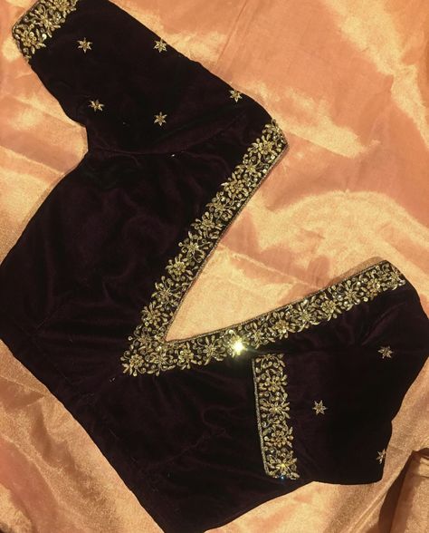 Velvet Blouse Hand Designs, Bridal Velvet Blouse Designs, Velvet Blouse Neck Designs, Velvet Blouse Maggam Work Designs, Velvet Blouse Aari Work Design, Velvate Blouse Designs, Black Blouse Maggam Work Designs, Welwet Blouse Designs Latest Stylish, Lehnga Blouse Designs Latest Bridal