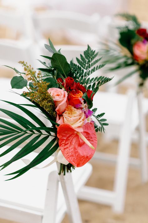 Tropical Wedding Theme Elegant, Tropical Wedding Reception, Destination Wedding Flowers, Tropical Wedding Flowers, Wedding Colours, Aisle Decor, Mexico Wedding, Reception Decor, July 17