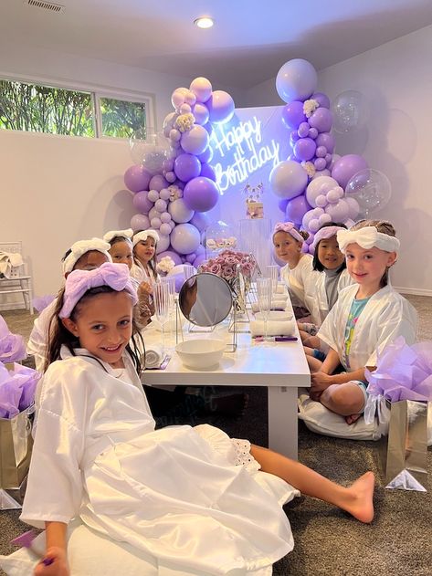 6th Birthday Spa Party Ideas, 10th Birthday Spa Party Ideas, Diy Spa Birthday Party For Girls Kids, 5th Birthday Spa Party, Spa For Kids Ideas, Spa Party Decor Ideas, Birthday Party Ideas 9 Girl, 10 Girl Birthday Party Ideas, Princess Spa Party Ideas