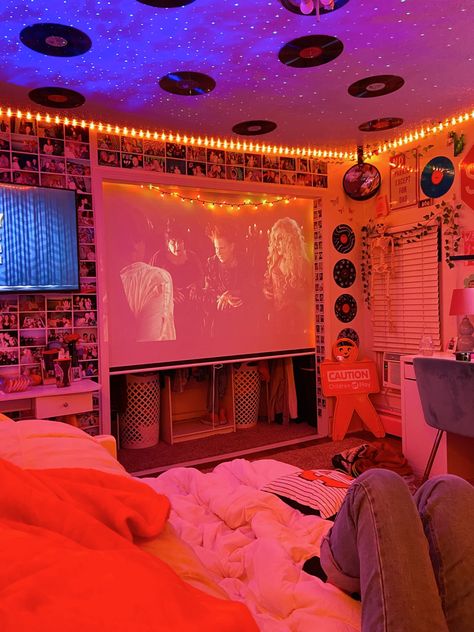 Led Hangout Room, Clubhouse Room Ideas, Arcade Themed Bedroom, Small Hang Out Room Ideas, Chill Hangout Room Ideas, Projector Screen In Bedroom, Closet Hangout Space Small, Hangout Area Ideas, Basement Chill Room