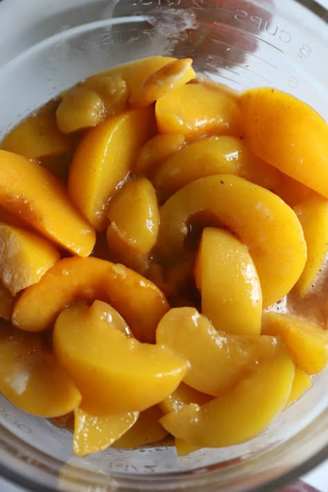 Using Canned Peaches, Best Peach Pie Recipe, Peach Pie Filling Recipes, Fried Peach Pies, Peach Cobbler With Bisquick, Easy Peach Pie, Spiced Peaches, Fruit Pie Filling, Peach Pie Recipes