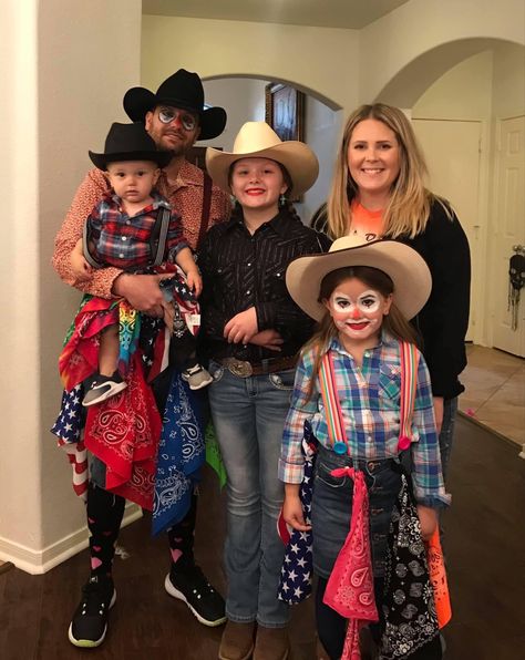 Rodeo Family, Family Costumes, Costume Ideas, Rodeo, Halloween