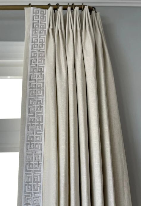 10 Classic Home Essentials From Etsy (Designer Approved) White Velvet Curtains, Custom Drapery Designs, Custom Drapery Panels, Curtain Trim, Pleated Drapery, Linen Curtain Panels, Drapery Designs, Pleated Drapes, Custom Drapery