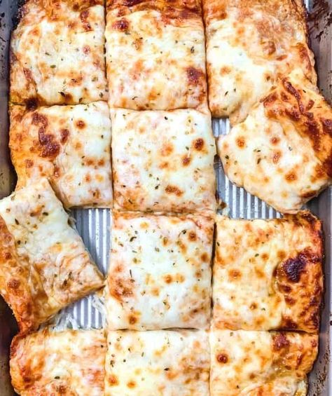 Easy Homemade School Cafeteria Pizza - Margin Making Mom® Cafeteria Pizza Recipe School Lunch, Elementary School Cafeteria Food, Lunch Lady Pizza Recipe, School Pizza Recipe Old, Lunch Lady Pizza, School Lunch Pizza, School Pizza Recipe, School Cafeteria Pizza Recipe, School Cafeteria Pizza